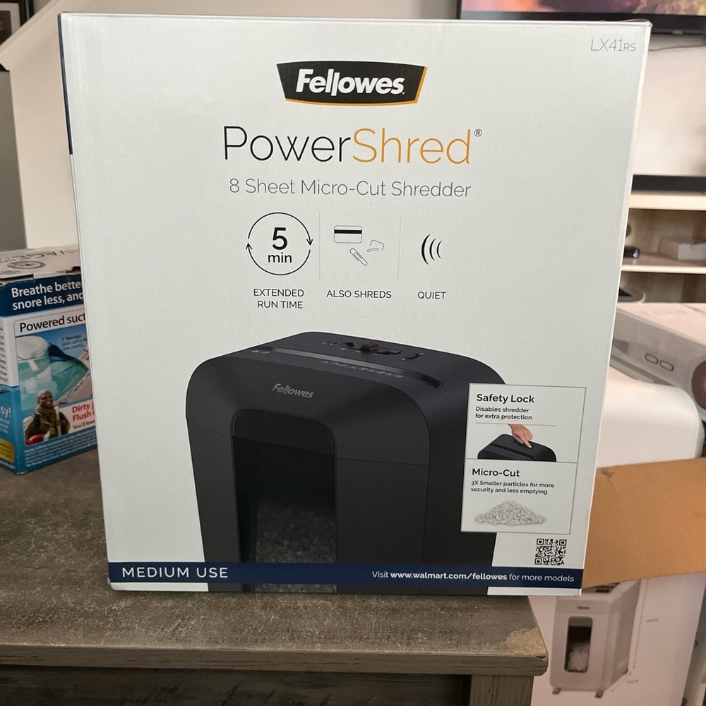 Fellowes Shredder Powershred® LX70-RS OPEN BOX